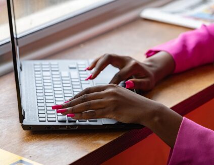 laptop-8499942_1280