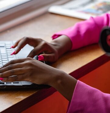 laptop-8499942_1280
